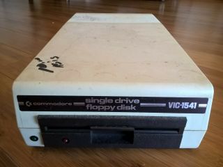 Commodore Vic - 1541 5.  25” Floppy Disk Drive For Vic - 20/c64/128 (as - Is)