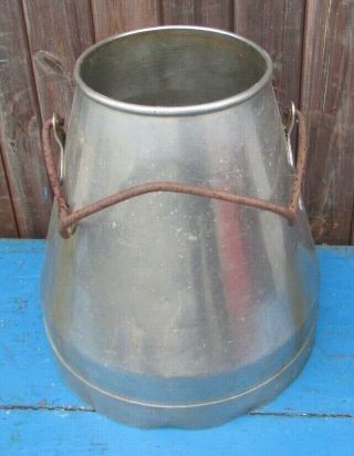 A Lovely Vintage Cow Milking Bucket Milk Churn Can & Handle Great Garden Planter