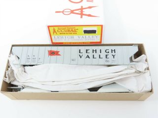 Ho Scale Accurail 6513 Lv Lehigh Valley 3 - Bay Covered Hopper 50973 Kit