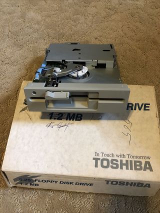 Vintage Toshiba Nd - 0801gr Ibm Computer 1.  2mb 5.  25 Internal Floppy Disk Drive