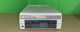 Commodore 1541 5.  25 " Floppy Disk Drive