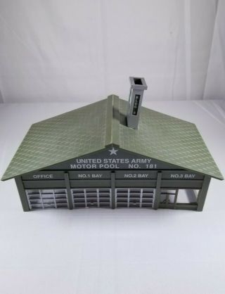 Model Power Ho Scale Us Army Motor Pool Lighted Pre - Built Model Train Building