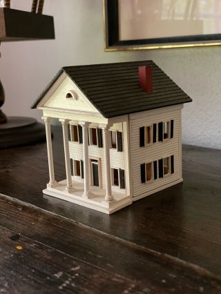 Vintage G&m Gudgel Miniature House,  White,  1984,  Signed,  1:144 Scale