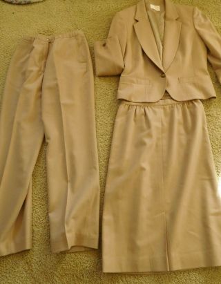Pendleton Womens 3 Piece Suit Virgin Wool Size 10 Beige Blazer