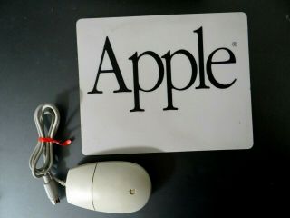 Classic - Apple Mouse Pad And Computer Desktop Bus Mouse Ii M2706