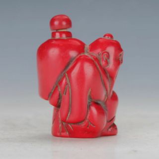 Chinese Red Coral Hand Carved Old Man Carring Package Snuff Bottle Zrf