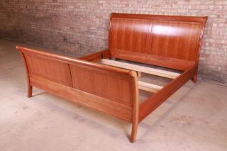 Stickley Arts & Crafts Cherry Wood King Size Sleigh Bed