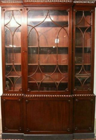 Kittinger Colonial Williamsburg Chippendale Mahogany Breakfront Bookcase Cw - 38