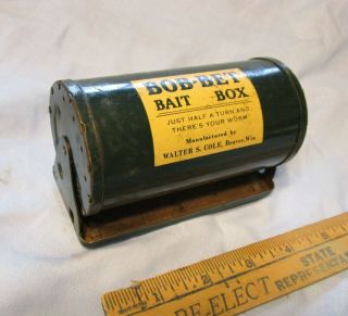 Vintage Bob - Bet Metal Worm Fishing Bait Box Made In Usa