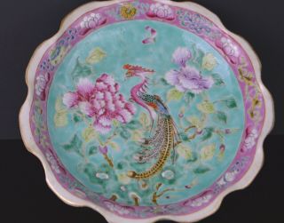 A LARGE 19TH CENTURY CHINESE PERANAKAN OFFERING DISH WITH PHOENIX 3