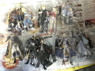 Square Enix Final Fantasy Xiii Trading Arts Vol 1 And 2 Cloud Squall Square