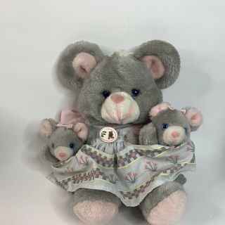 Vintage 1989 House Of Lloyd Mama Mouse & 2 Babies In Apron Plush Stuffed Animal