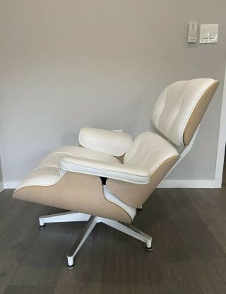 Herman Miller Eames Lounge Chair & Ottoman - White Ash - Pearl Leather