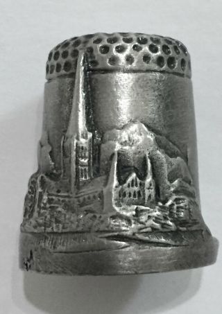Collectable Vintage Pewter Thimble Salisbury Cathedral Britain 