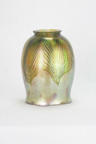 Antique Tiffany Studios Tulip Lamp Shade Ca1900