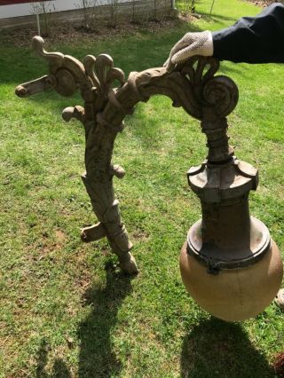 Vintage - Antique Cast Iron Street Light Ge Globe Lamp Brought From City Detroit