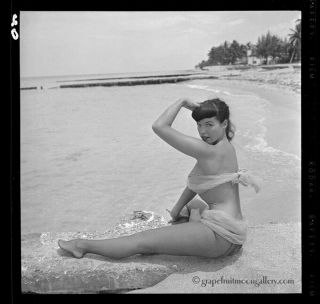 Bettie Page 1954 Camera Negative Bunny Yeager Photograph Sultry Pose NR 2