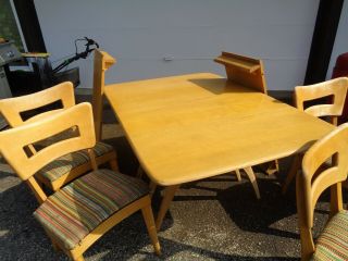 Heywood Wakefield Mid Century Modern Wishbone Table,  4 Dog Bone Chairs,  2 Leaves