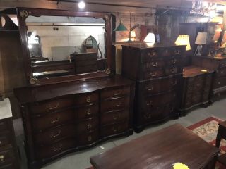Antique Mahogany Bedroom Set W/2 Flawless Dressers,  Stunning Mirror & Full Bed
