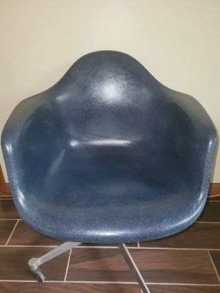 Rare Herman Miller Blue Eames Arm Shell Chair