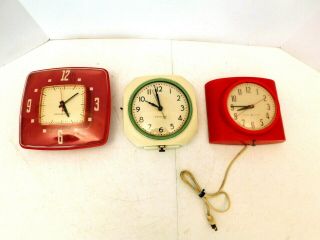 Vintage 1950s Antique Clock Blowout Old Mid Century Clocks All For 1 Bid