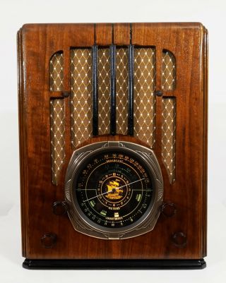 Old Antique Wood Knight Vintage Tube Radio - Restored & Deco Tombstone