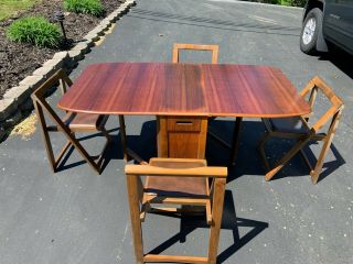 Danish Style Mid Century Modern Gateleg Table With Four Folding Chairs