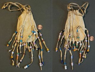 Very Rare Late 1800 Native American Medicine Pouch With 64 Antique Trade Beads