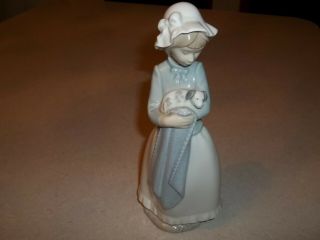 Nao Lladro Made In Spain Porcelain Made In Spain Lady Holding Her Dalmation Pupp