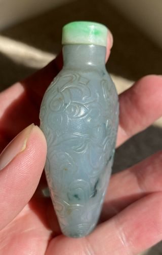 A Quality 18th/19th century Chinese jadeite snuff bottle 4