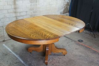 Antique Late Victorian Round Quartersawn Oak Empire Pedestal Dining Table 48 