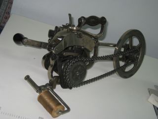 Antique Cast Iron Hand Crank Lock Stitch Carpet Sewing Machine.  Made In Usa
