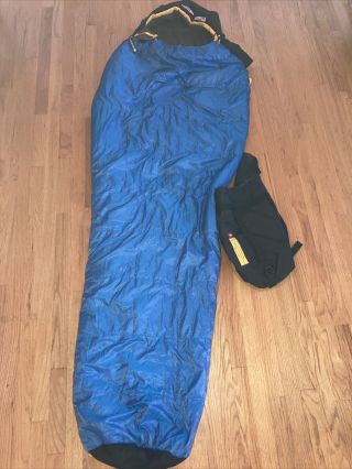 North Face Cats Meow Mummy Sleeping Bag 20 Degree To - 7 Degree F.  Rating
