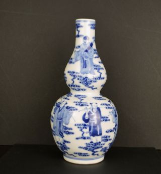 A Perfect 19th Century Chinese Porcelain Blue & White Vase With Immortals