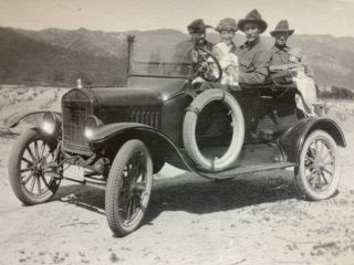 Great Early 1900 Antique Photo Family In Their Ford Model T California Vtg