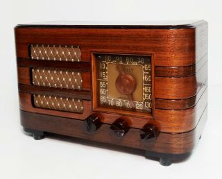 Old Antique Wood Crosley Vintage Tube Radio - Restored Art Deco Table Top