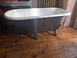 Antique Victorian Cast Iron Claw Foot Tub