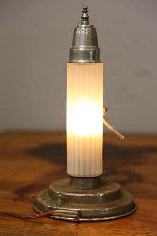 1920 ' s Art Deco Lamp Nude Lady Figural Glass shade Desk light 3