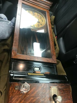 Old Antique International Time Recorder Co.  Punch Key Clock 1902 Oak Case Wall