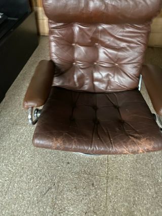 2 Vintage Ekornes Stressless Recliner Leather Chairs Chrome MCM Norway 2