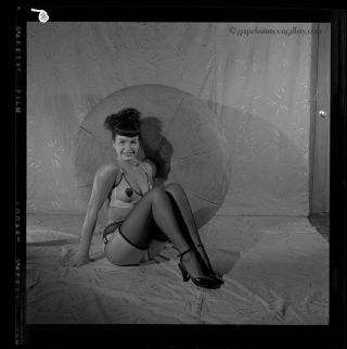 Bettie Page 1954 Camera Negative Bunny Yeager Silk Stockings Pin - up Wow 2