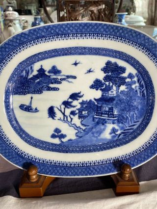 A Fine Antique Chinese Blue And White Platter Plate Qianlong Period 3