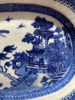 A Fine Antique Chinese Blue And White Platter Plate Qianlong Period 5