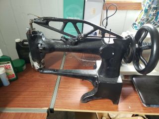 Singer 29k 29 - 4 Leather Sewing Machine