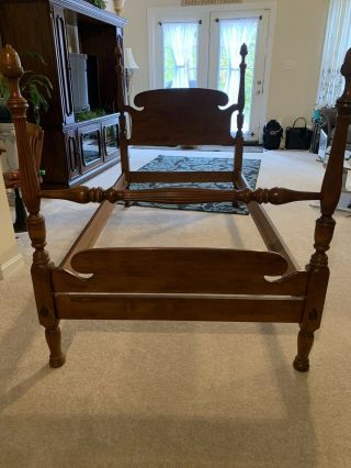 Vintage Ethan Allen Baumritter Early American Maple Twin Poster Bed Acorn 1940’s