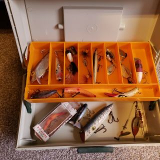 Vintage Rebel 510 Tackle Box With 18 Lures Thin Fin Brook 