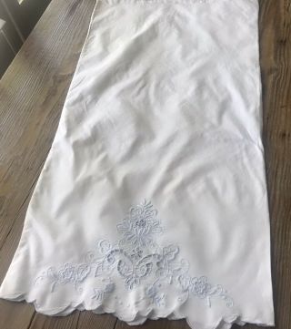 2 Vintage White Cotton Pillowcases Pale Blue Hand Embroidered 17X30 Cutwork 3