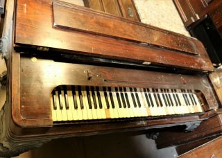 Antique Square Reed Organ - Melodeon.  1800 
