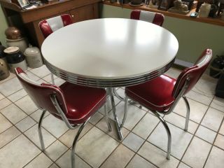 Coaster Retro Round Table 2388 Plus 4 Red And White Chairs