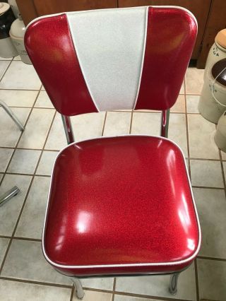 Coaster Retro Round Table 2388 plus 4 Red and White Chairs 4